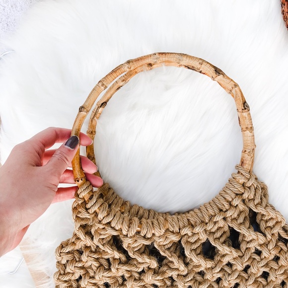 Vintage Knit Bamboo Ring Bag - Picture 3 of 3